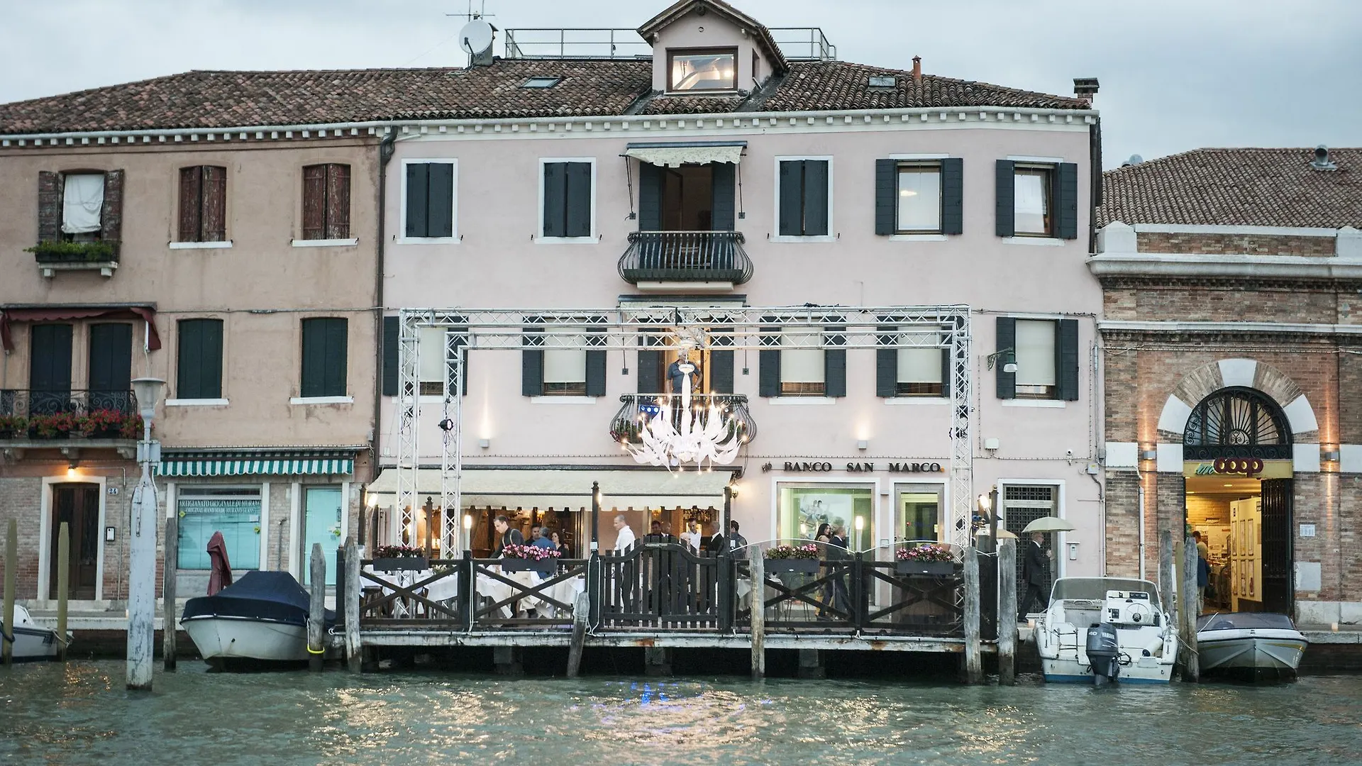 Murano Suites location